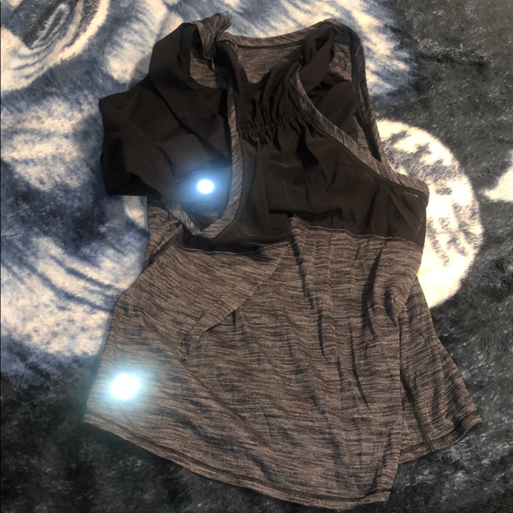 Lululemon tank never worn